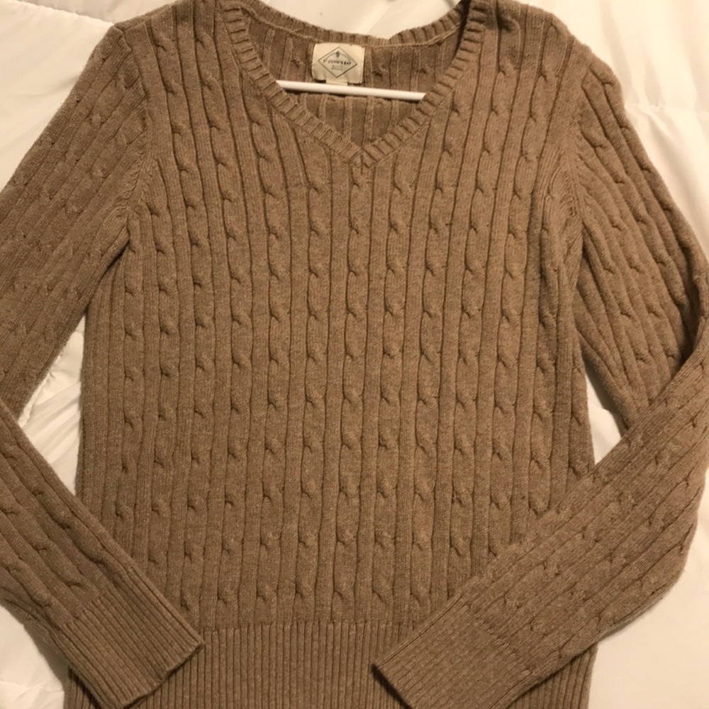 V neck sweater
